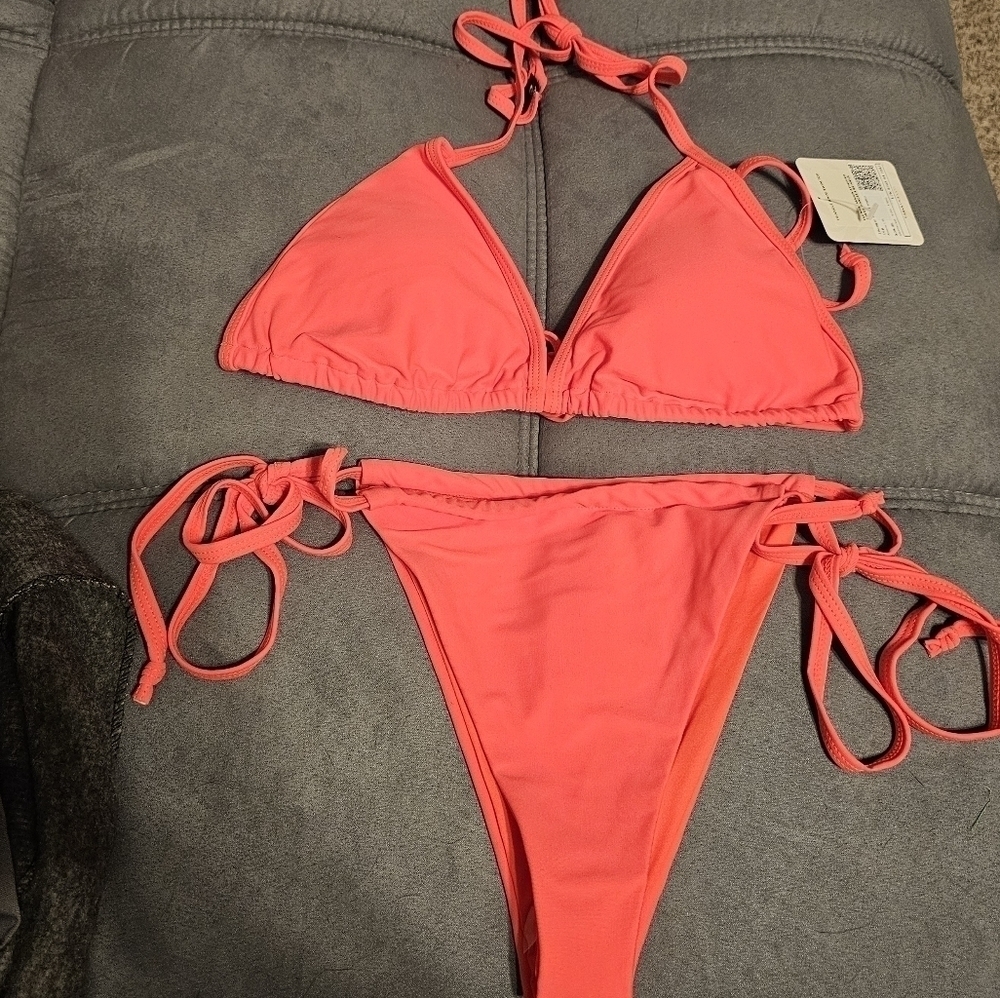 NWT Fabletics Atomic Bikini - Picture 4 of 6